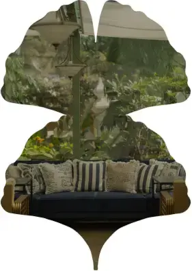 Solene house at night